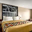Super 8 by Wyndham Universal City