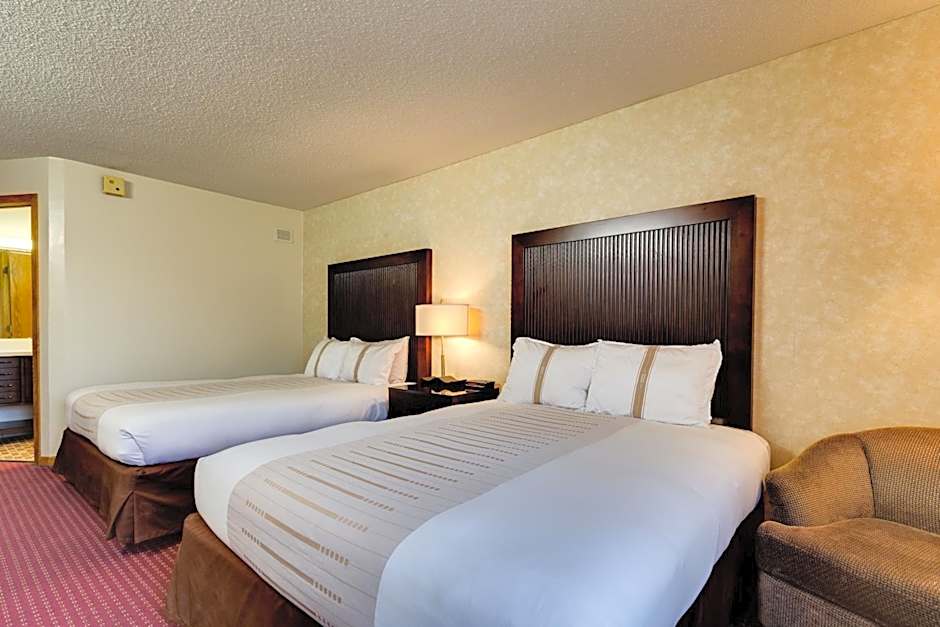 Fireside Inn and Suites