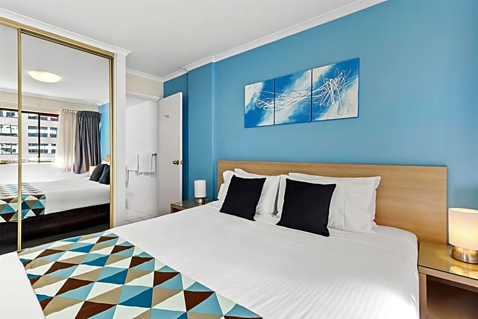 Metro Apartments on King