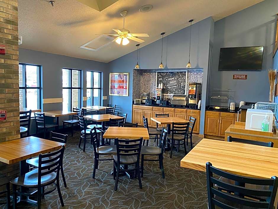 AmericInn by Wyndham Greenville