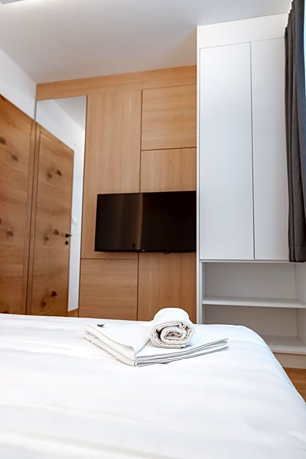 Aparthotel Zlatni Javor