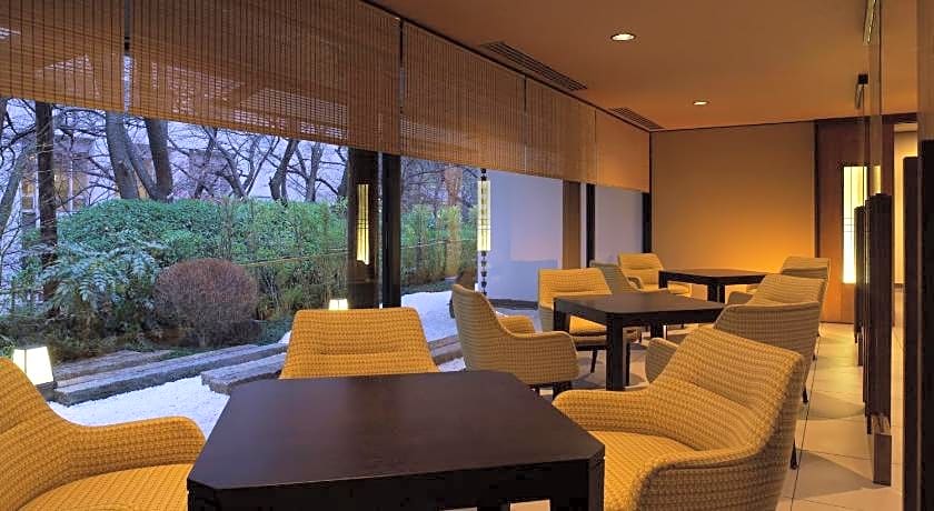 Takanawa Hanakohro at Grand Prince Hotel Takanawa