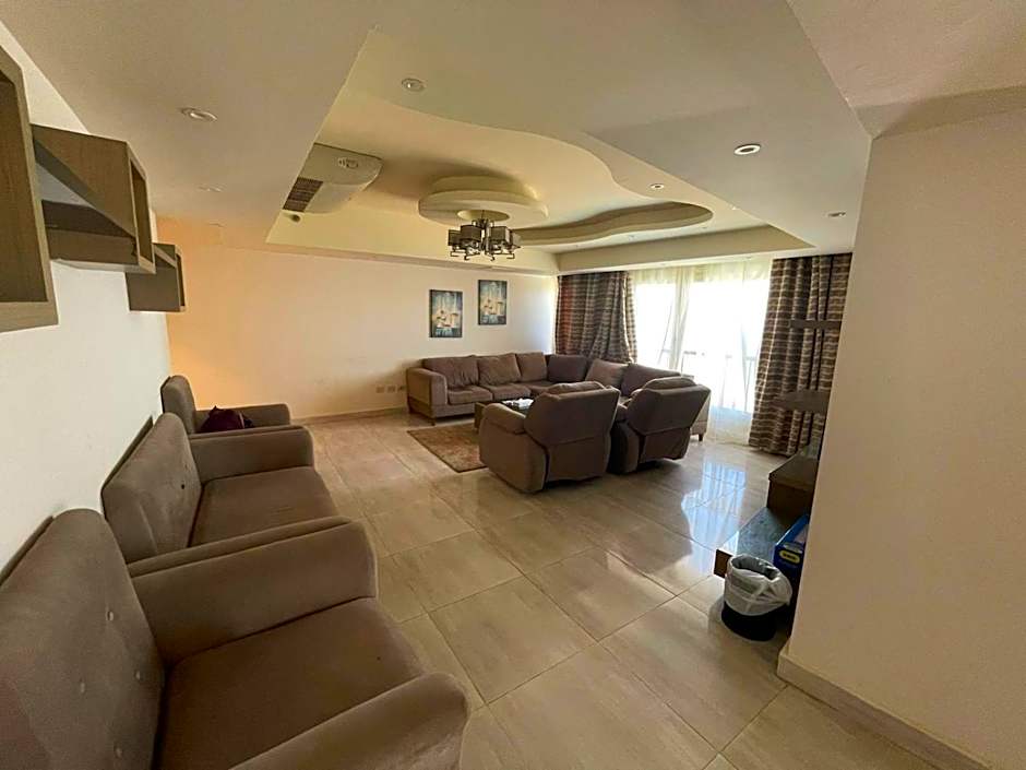 Amazing sea view Penthouse Apartment in Pyramids Porto El-Sokhna
