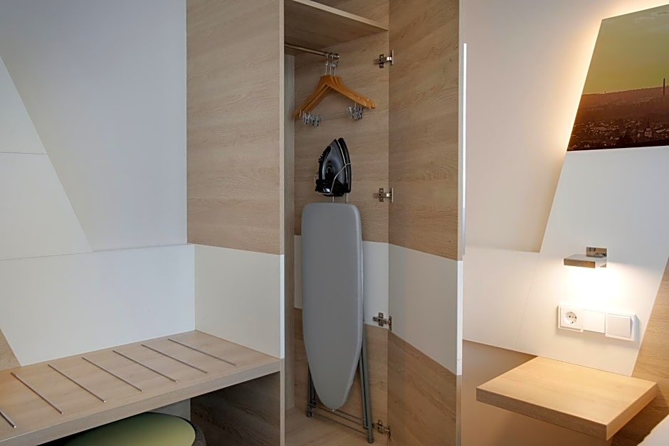 Holiday Inn Frankfurt Airport By IHG