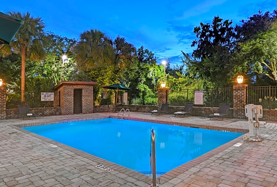 Hampton Inn By Hilton Charleston/Mount Pleasant-Patriots Point