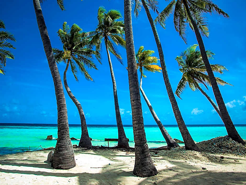 Stingray Beach Inn at Maafushi