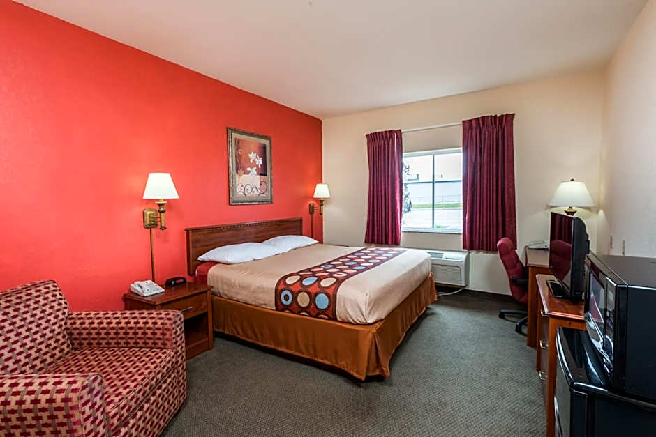 Super 8 by Wyndham St Robert Ft Leonard Wood Area