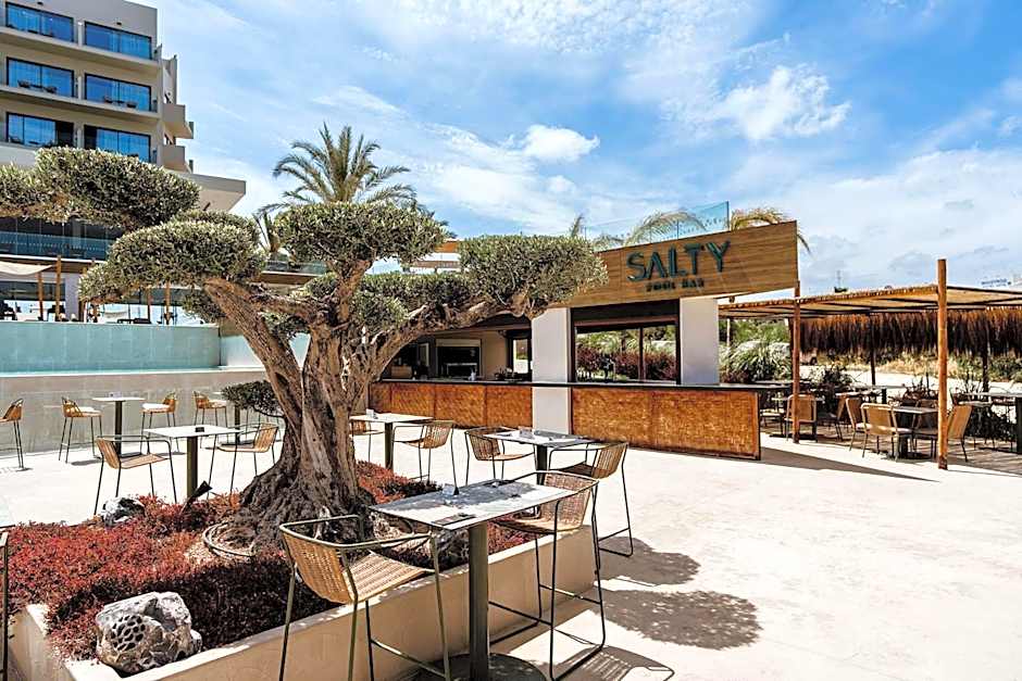 Cavo Zoe Seaside Hotel