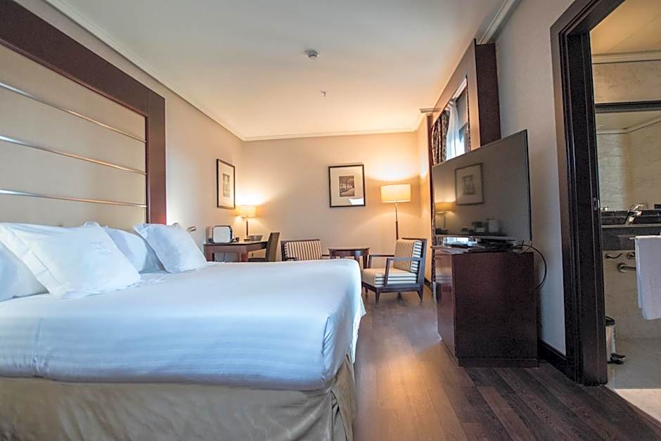 Hotel Sevilla Center