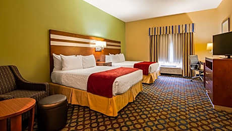 Queen Room with Two Queen Beds and Communication Assitance