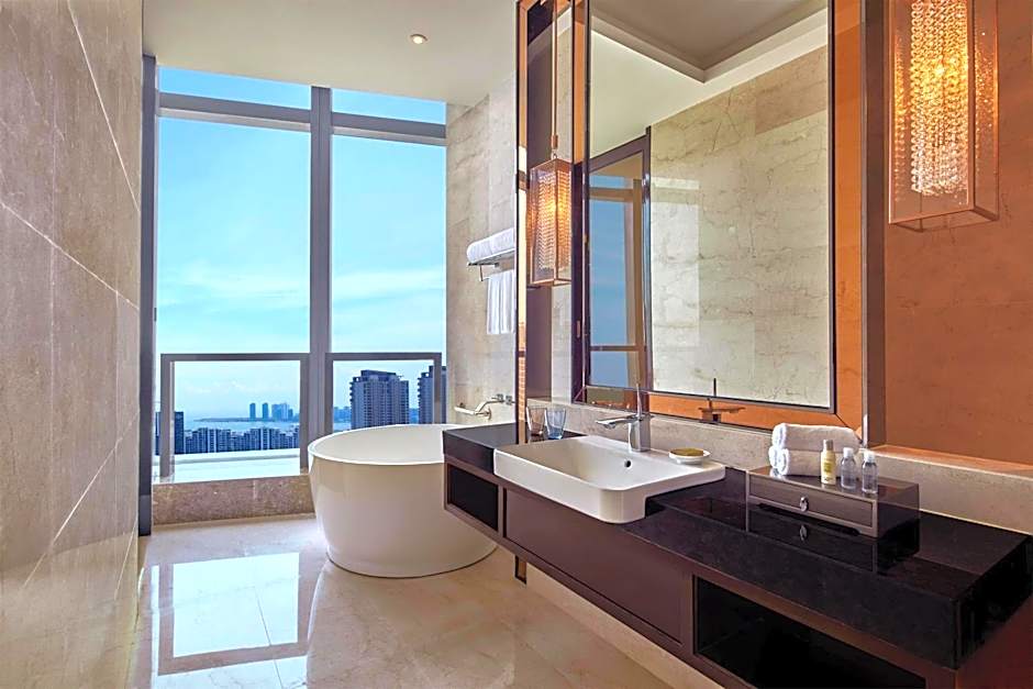 Photo 1 of 2 of Studio 1 King Bed, Ocean View