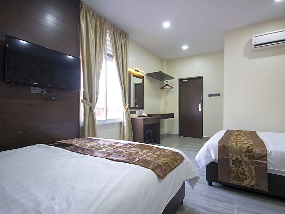 Islander Lodge by LWE