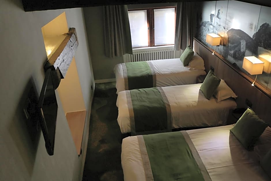 Mouton Blanc Hotel