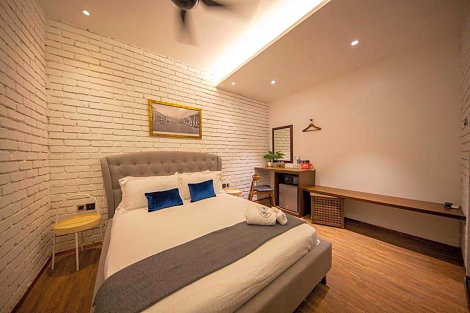 Carnarvon Suites