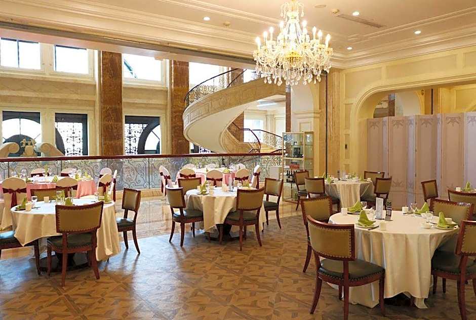 Qingdao Jianxin International Hotel