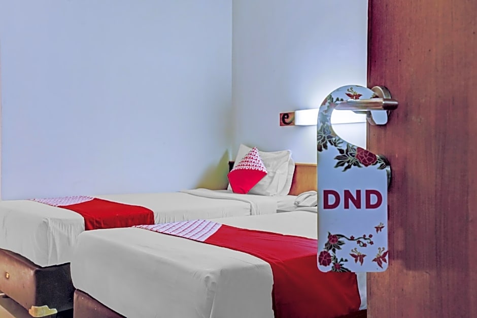 Super OYO Flagship 90501 Hotel Montameri