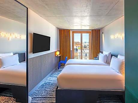 TRIBE Extra Twin Room