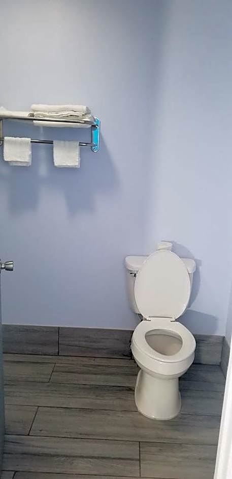 Carrizo Executive Inn