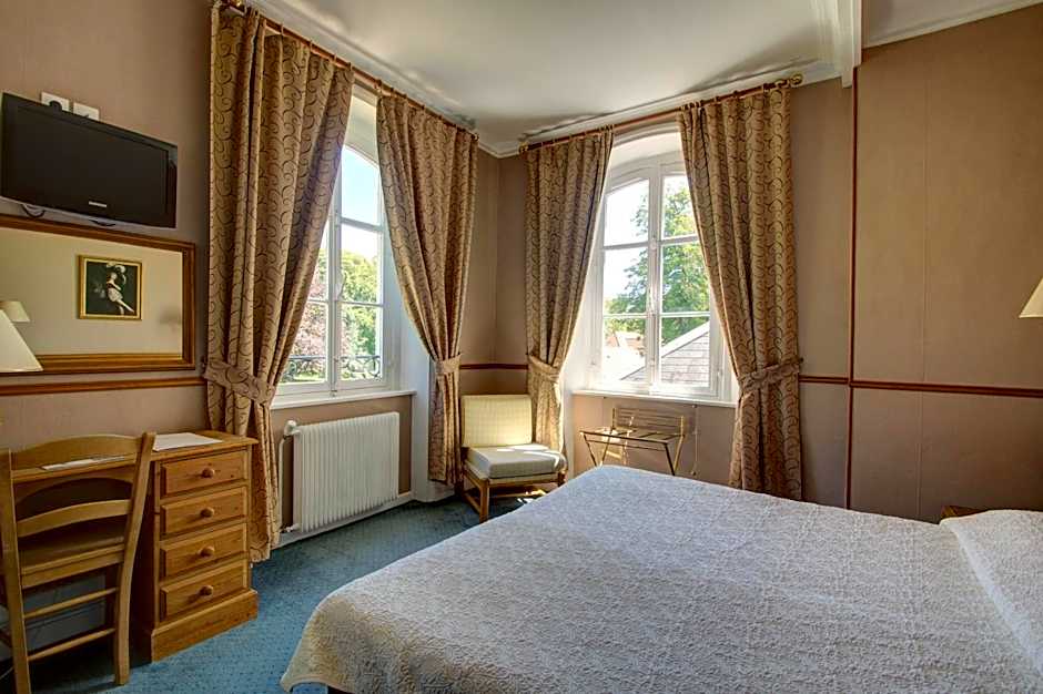 Najeti Hôtel Château Cléry