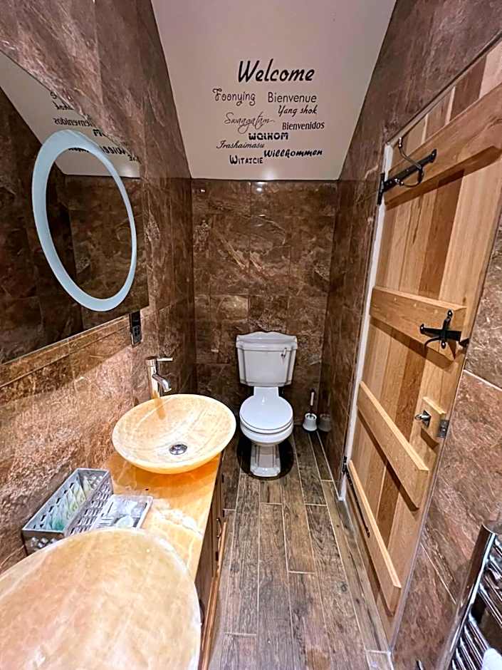 The Bridge House Restaurant and Hotel