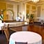 The Grand Burstin Hotel