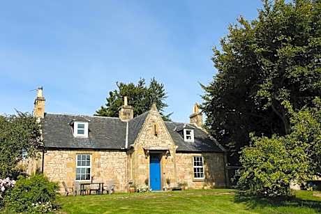 Dalvey Abbotshill Farm House