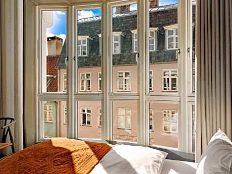 Deluxe Double Room with Panoramic Window