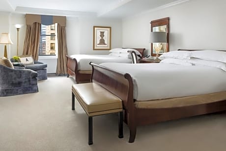 Accessible Room Two King Beds - Roll-In Shower