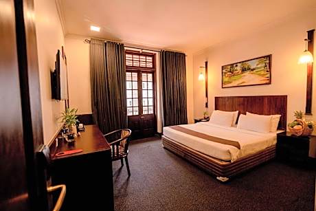Deluxe Double Room with Balcony