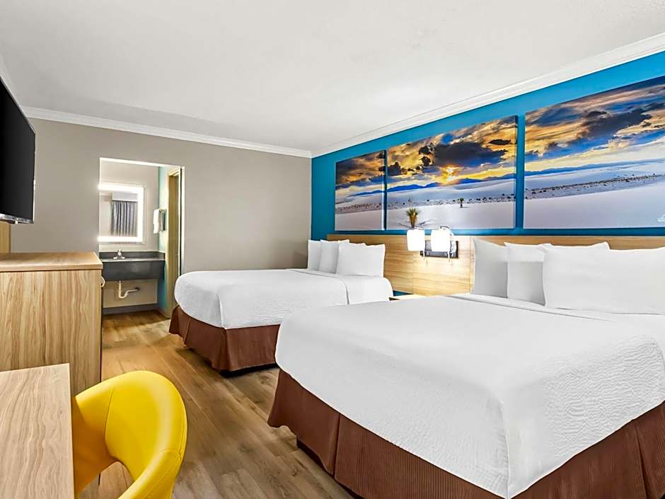 Days Inn by Wyndham Houston East