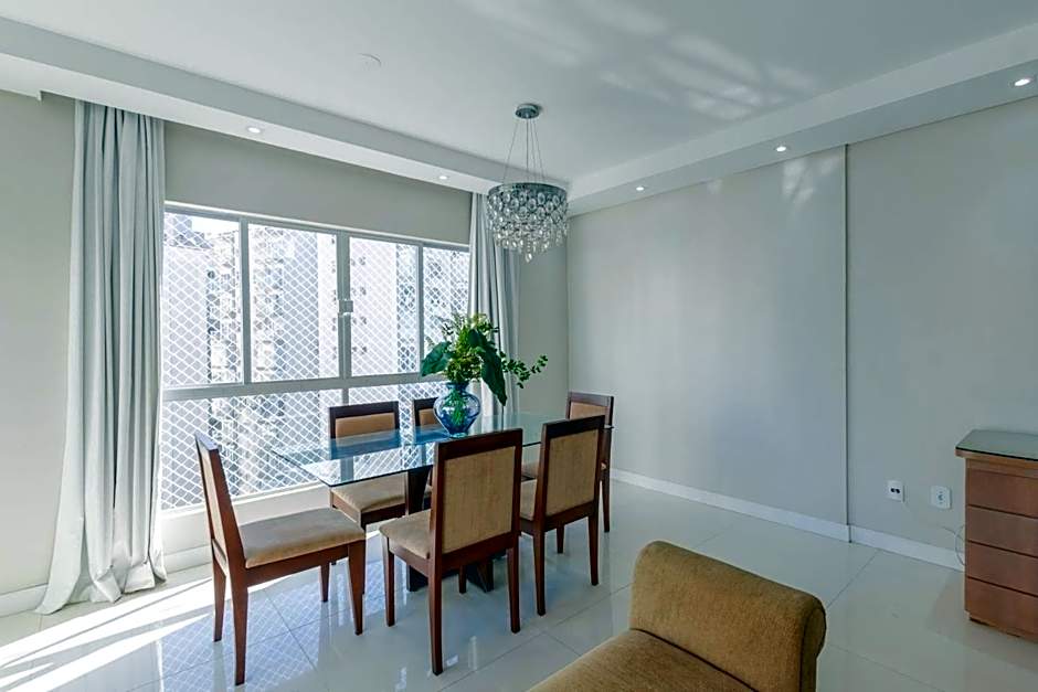 Apartamento pé na areia – 1 min da Praia Central