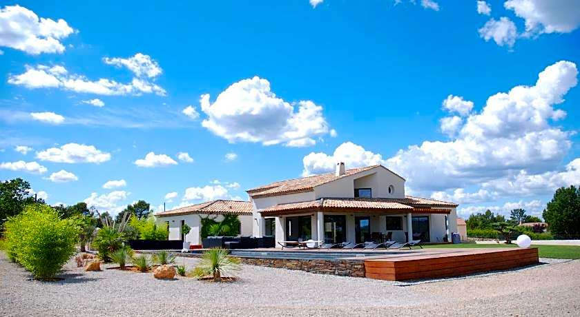 Villa Otilia-Bed and Breakfast-Chambres d'hotes en Provence