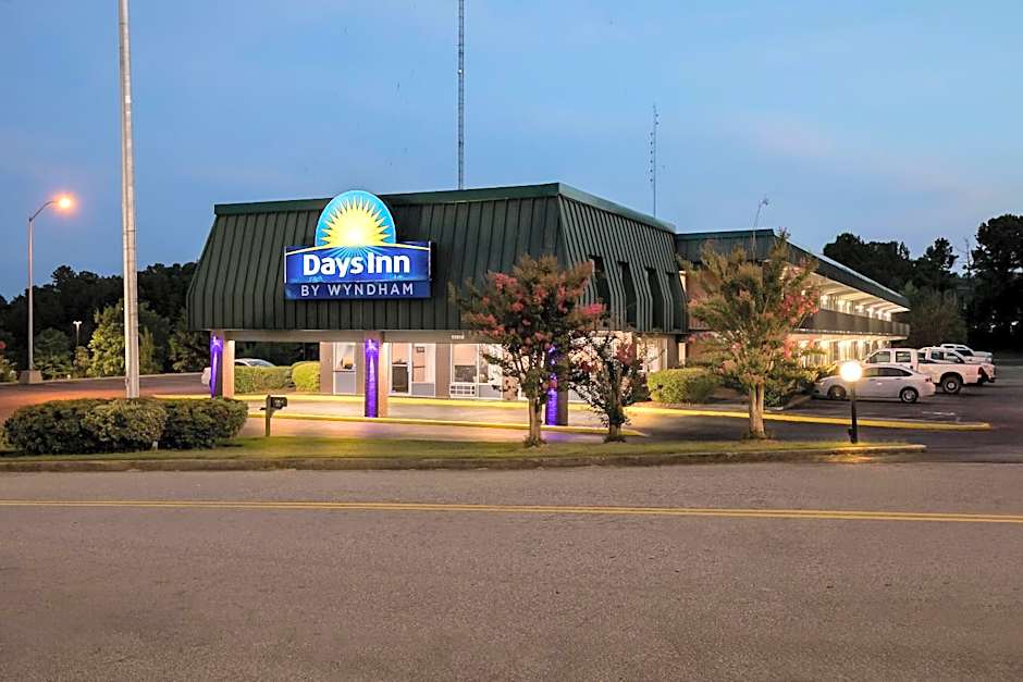 Days Inn by Wyndham Seneca