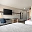 avid hotel Oak Creek By IHG