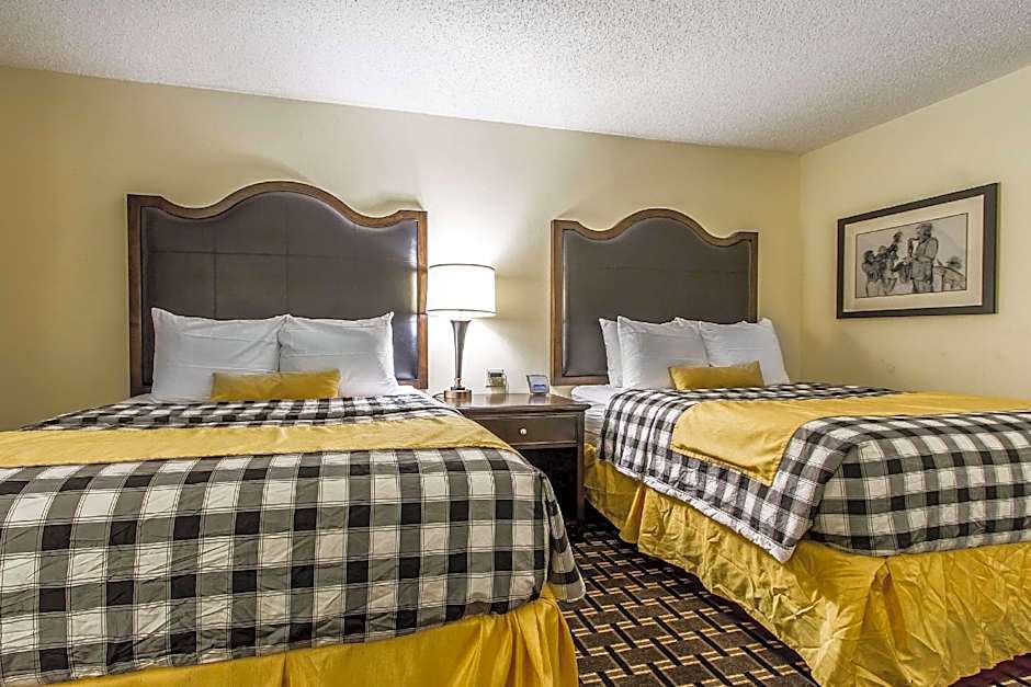 Evangeline Downs Hotel, an Ascend Collection Hotel