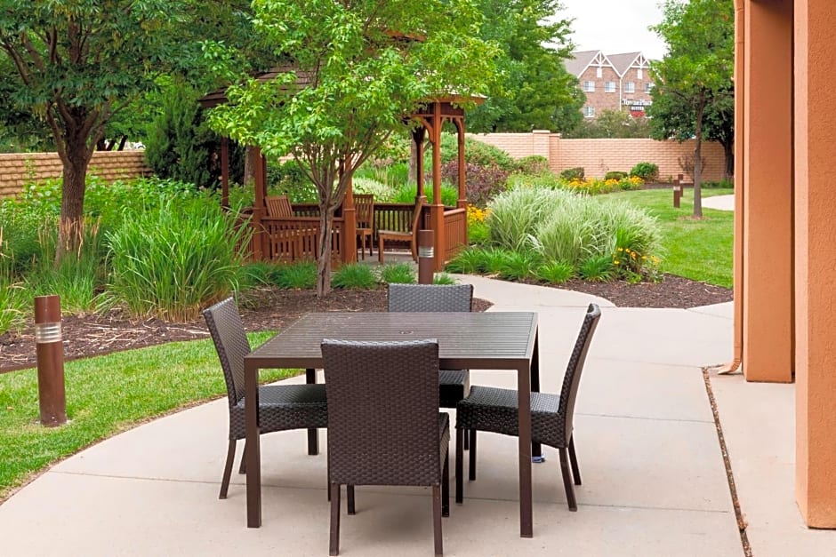 Courtyard by Marriott Wichita East