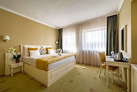 Superior Queen Room