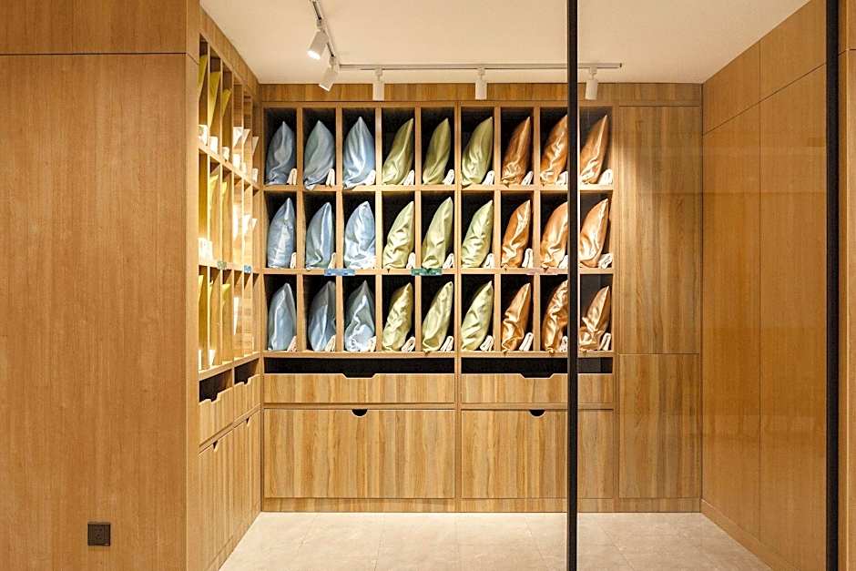 Hanting Hotel (Nanjing Xinjiekou Center) – Nanjing, Jiangsu, MD