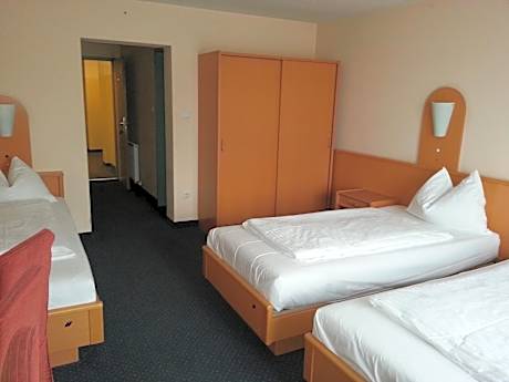 Triple Room with Shower