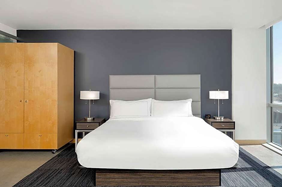 hotelVetro Iowa City, Tapestry Collection by Hilton