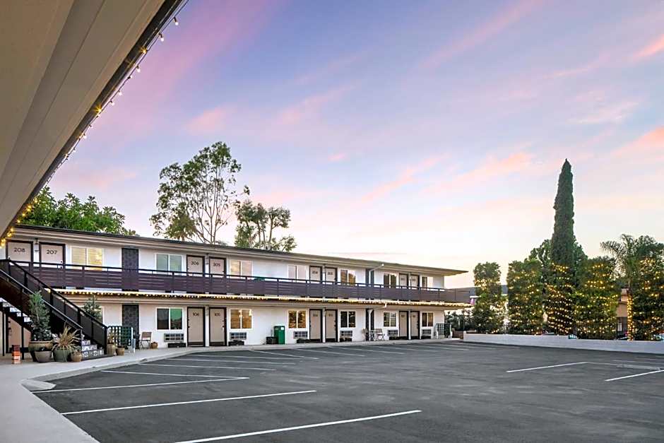 California Inn
