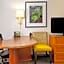 La Quinta Inn & Suites by Wyndham Houston West Park 10