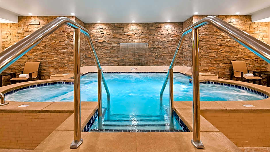 Best Western Plus Superior Inn