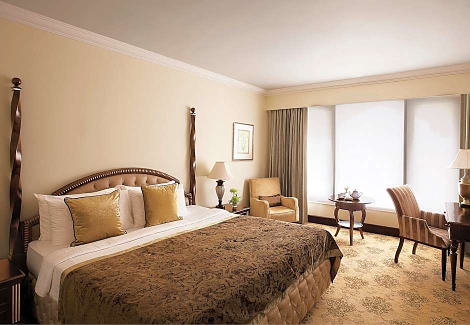 Photo 1 of 9 of Luxury 1 Twin Bed