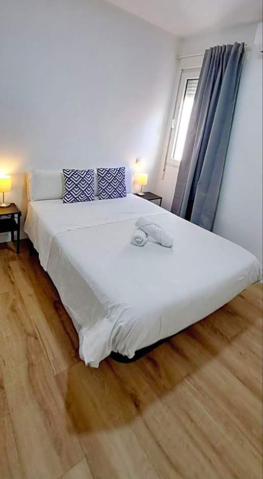 AYZ Joaquín Pol - Auto check-in property