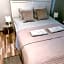 Bankowa 8 Guest Rooms