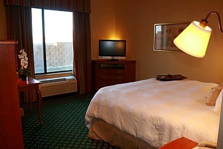 Queen Room with Two Queen Beds - Mobility and Hearing Access/Non-Smoking