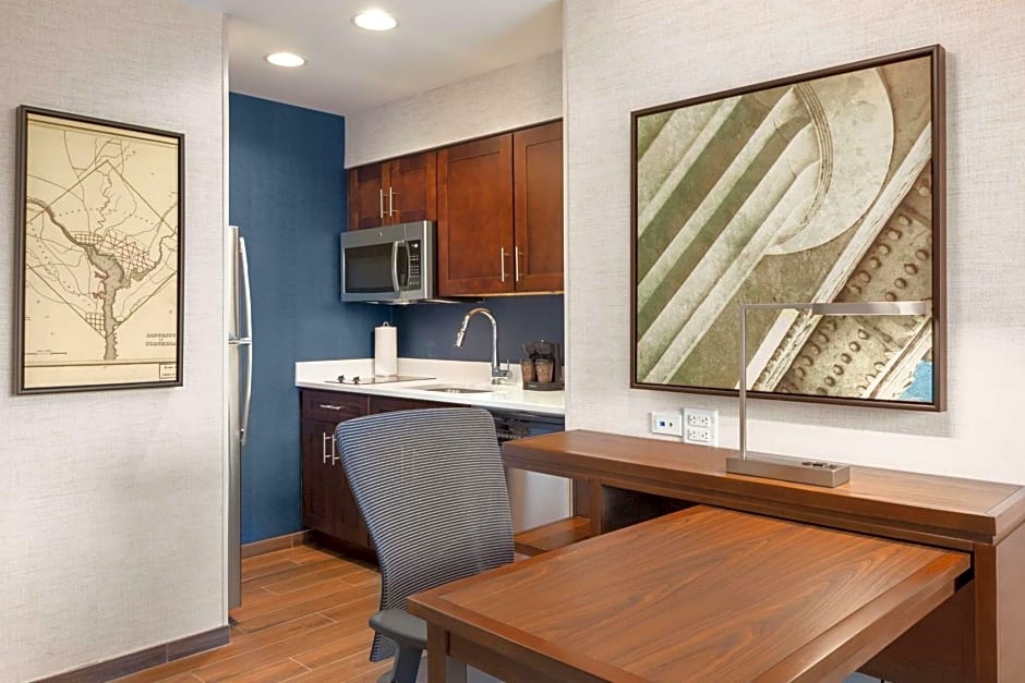 Homewood Suites By Hilton Arlington Rosslyn Key Bridge