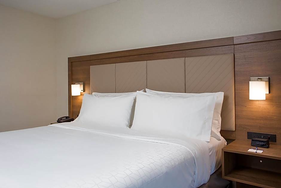 Holiday Inn Express Chelmsford By IHG