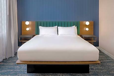 1 King Bed Two-Room Suite Non-Smoking